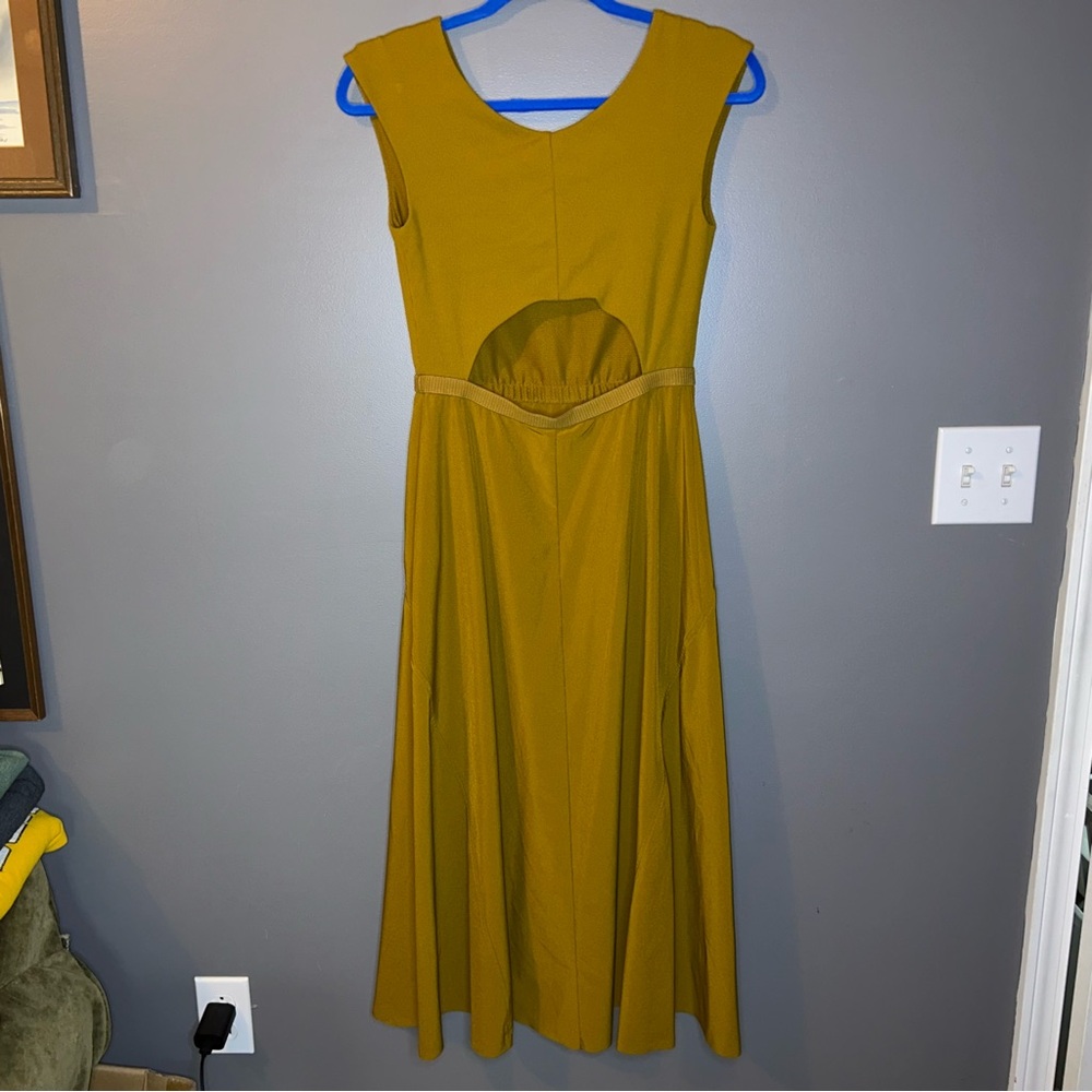 Athleta Ryder Dress Brass Yellow Sleeveless Midi Size Small - Picture 5 of 11